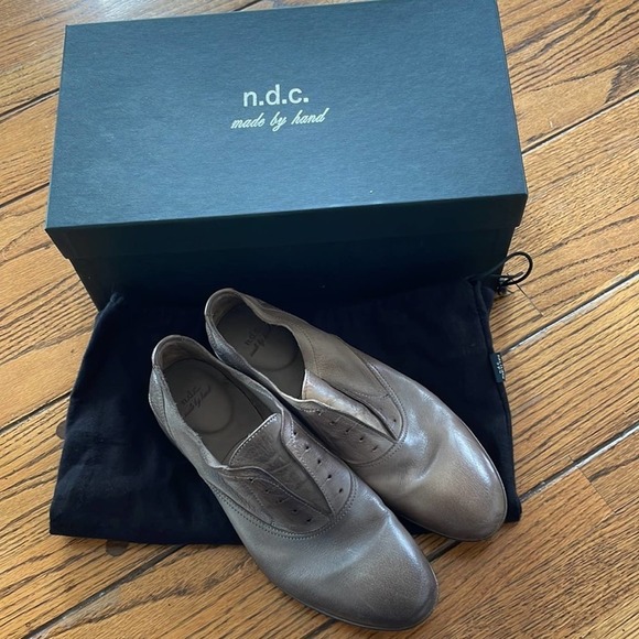 N.D.C. Alba Crust Slip on Oxford Shoes NWT 38/8us - Picture 1 of 5
